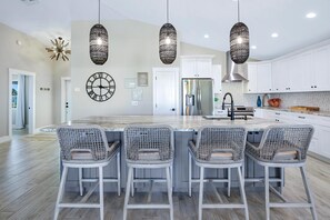 House, Multiple Beds (Harborside on Palermo) | Private kitchen | Oven, toaster