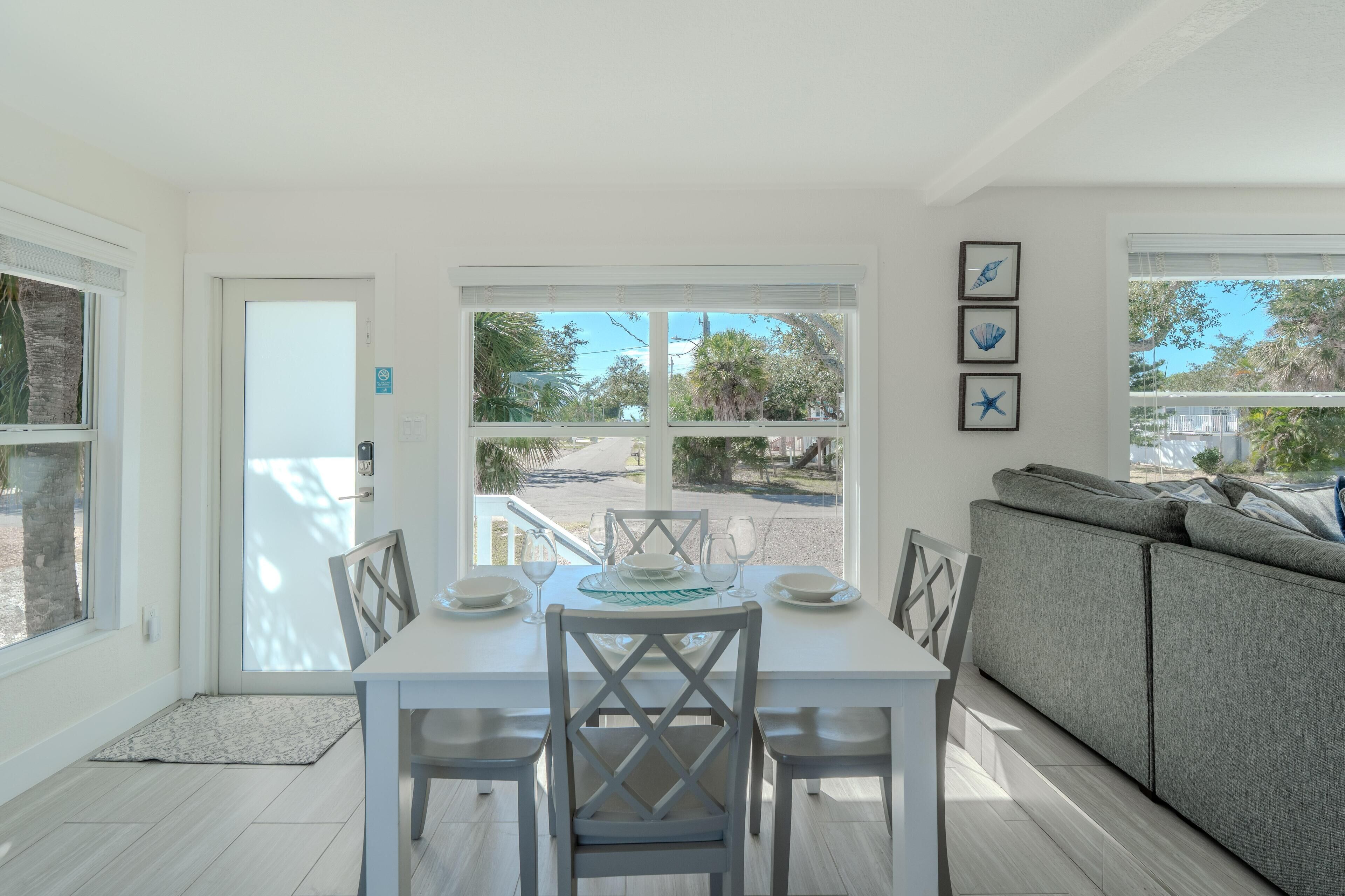 บ้านพัก, หลายเตียง (Blue Oasis) | ร้านอาหาร