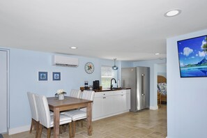 Hus - flera sängar (Marilyn's Beach House) | Restauranger