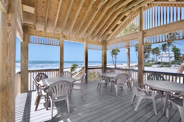 House, Multiple Beds (Beach Paradise Getaway) | Outdoor dining