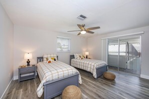 House, Multiple Beds (Beach Paradise Getaway) | 3 bedrooms - Beach Paradise Getaway (Fort Myers Beach)