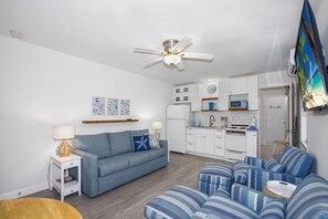 House, Multiple Beds (Lucky Charm) | Living area - Lucky Charm (Fort Myers Beach)