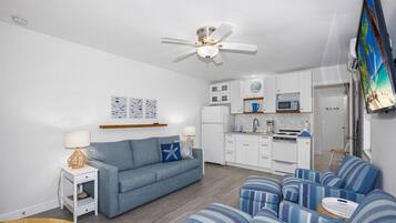 Casa, 1 cama King size y sofá cama (Lucky Charm 1) | Área de sala de estar