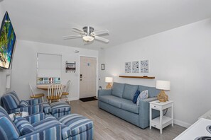 House, 1 King Bed with Sofa bed (Lucky Charm 1) | Living area