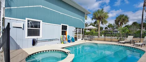 House, 2 Queen Beds (Beach Bungalow) | Pool