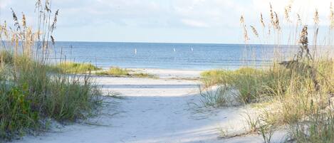 Ferienhaus, 2 Queen-Betten (Beach Bungalow) | Strand | In Strandnähe