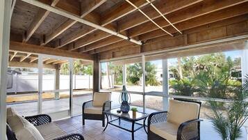 Casa, 2 camas Queen (Beach Bungalow 2) | Terraço/pátio