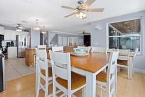 Maison, plusieurs lits (Estero Bay Sunrise) | Restauration