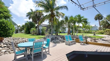 House, Multiple Beds (The Sanctuary) | Outdoor dining