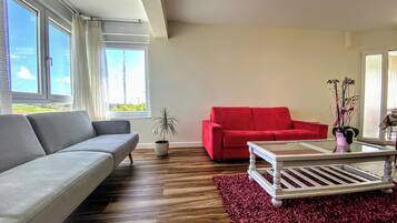 Smart-tv, een dvd-speler en een stereo