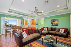 Maison, plusieurs lits (Drift Inn) | Coin séjour