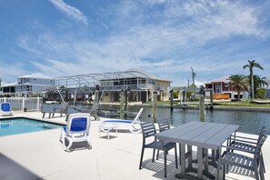 House, Multiple Beds (Drift Inn) | Pool