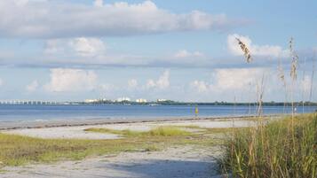 House, Multiple Beds (Drift Inn) | Beach | Beach nearby