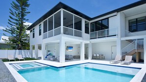 Maison, plusieurs lits (Funky Conch) | Piscine