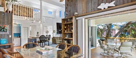 House, Multiple Beds (Blue Bayou) | Dining