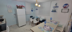 Dining - Villa Santorini 3-bedroom apartment in welcoming Bayamón with WiFi, AC. Enjoy  (Bayamón)