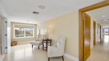 House, Multiple Beds (Beachfront Palace (Saint Kyrollos VI)) | Interior