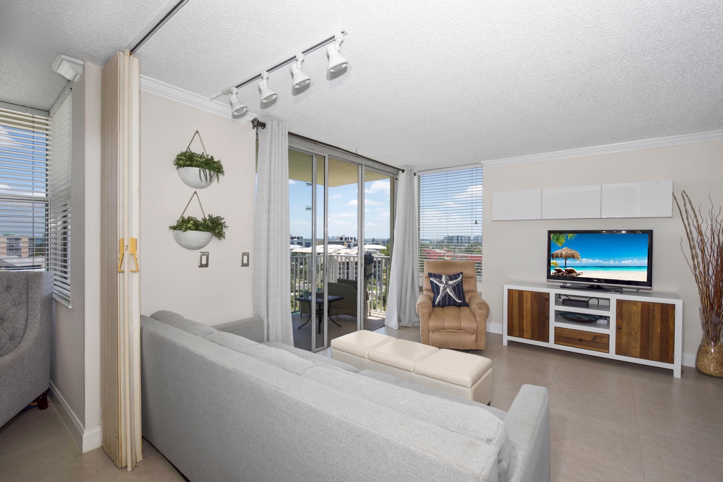 Condo, 1 King Bed with Sofa bed (Estero Beach & Tennis 901-C) | Living area