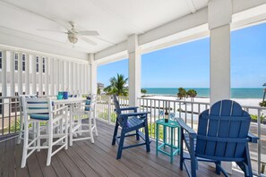 Casa, varias camas (Sunset Paradise) | Restaurante al aire libre