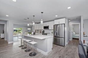 Private kitchen - Flight of Albatross (Fort Myers Beach)