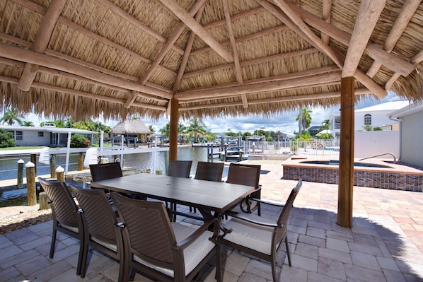 House, Multiple Beds (Flight of Albatross) | Outdoor dining