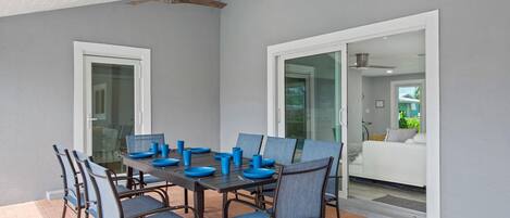 Outdoor dining