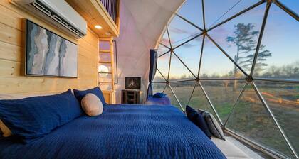 Incredi-Dome w/ Hot Tub on Pond | Broken Bow