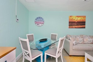 House, Multiple Beds (Mermaid Tales 2BR #1 and #2) | Dining - Mermaid Tales 2BR #1 and #2 (Fort Myers Beach)