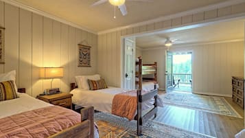 5 chambres, fer et planche à repasser, Wi-Fi gratuit, draps fournis