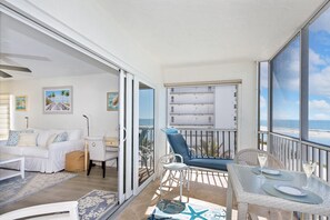 Condo, Plusieurs lits (Sand Caper #406) | Aire de séjour