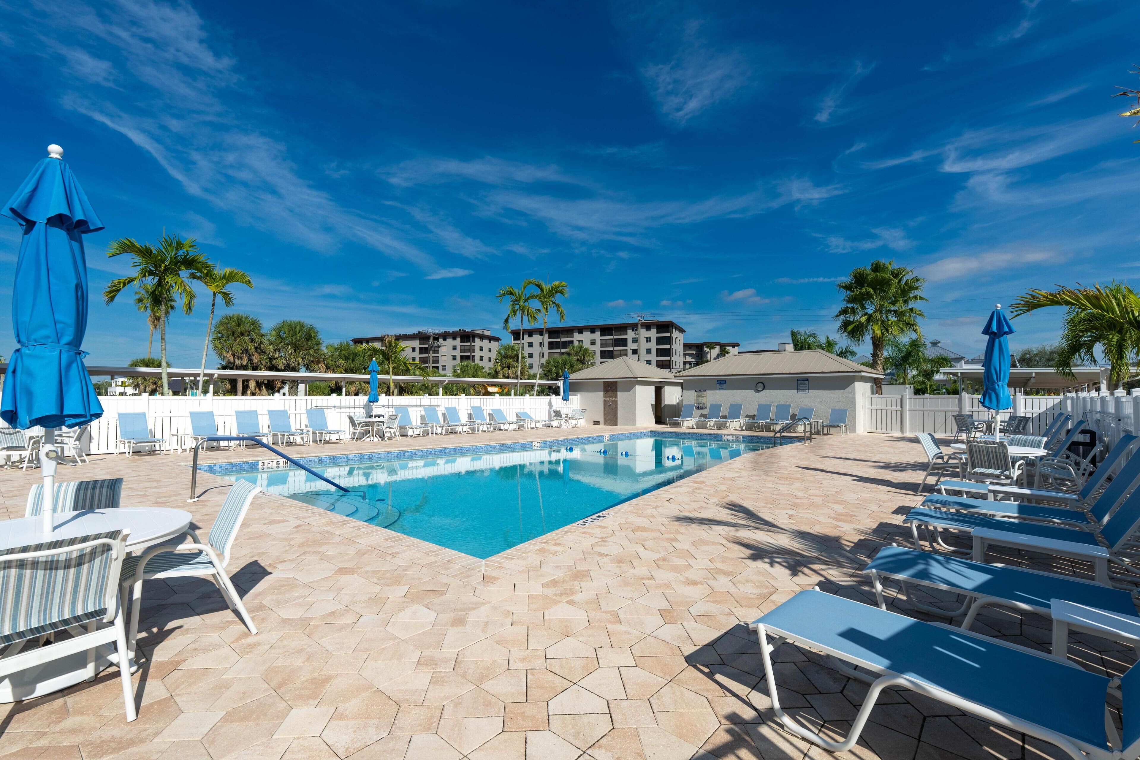 Lägenhet - flera sängar (Sand Caper #406) | Pool