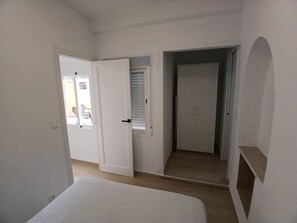 3 chambres, fer et planche à repasser, draps fournis