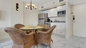 Condo, 1 King Bed with Sofa bed (Lovers Key #806) | Private kitchen - Lovers Key #806 (Fort Myers Beach)