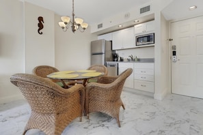 Condo, 1 King Bed with Sofa bed (Lovers Key #806) | Private kitchen - Lovers Key #806 (Fort Myers Beach)