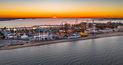 Close to Cedar Point Sports Force Kalahari