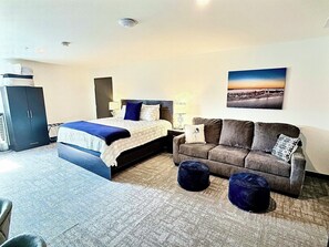 1 chambre, bureau, fer et planche à repasser, Wi-Fi gratuit