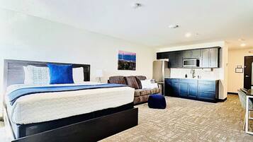 1 bedroom, desk, iron/ironing board, free WiFi