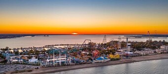 Close to Cedar Point Sports Force Kalahari