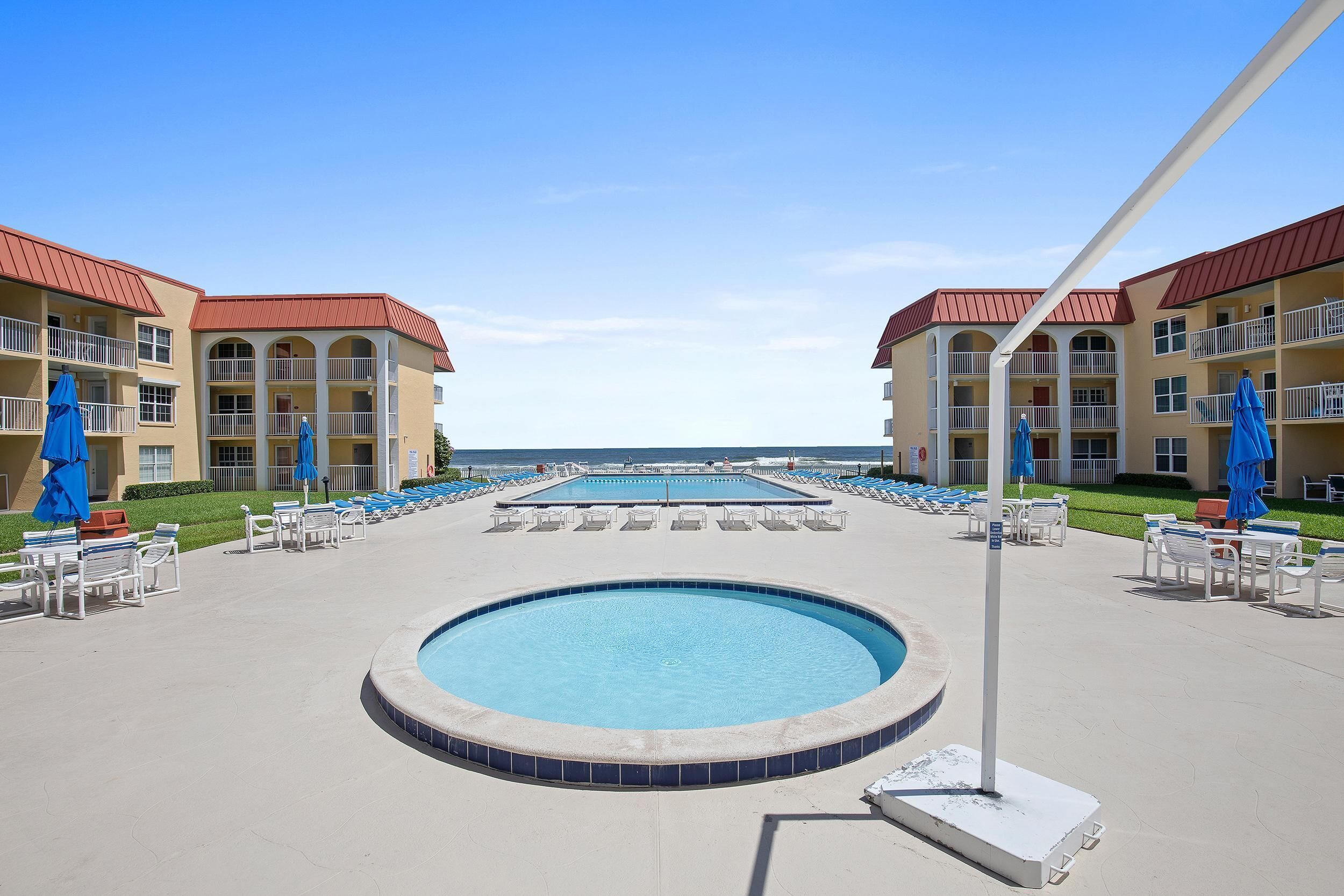 Condo, 1 cama King size y sofá cama (Point East 213) | Alberca | Alberca climatizada 