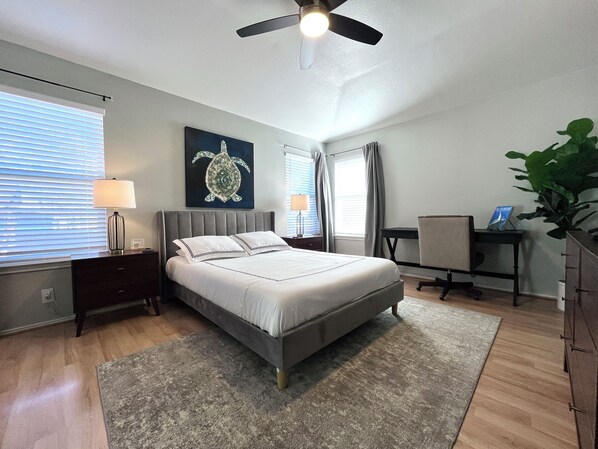 3 habitaciones, escritorio, tabla de planchar con plancha y wifi gratis 