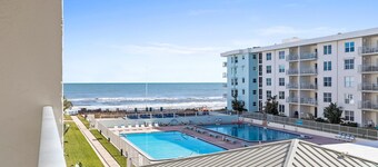 Sea Coast Gardens II 314