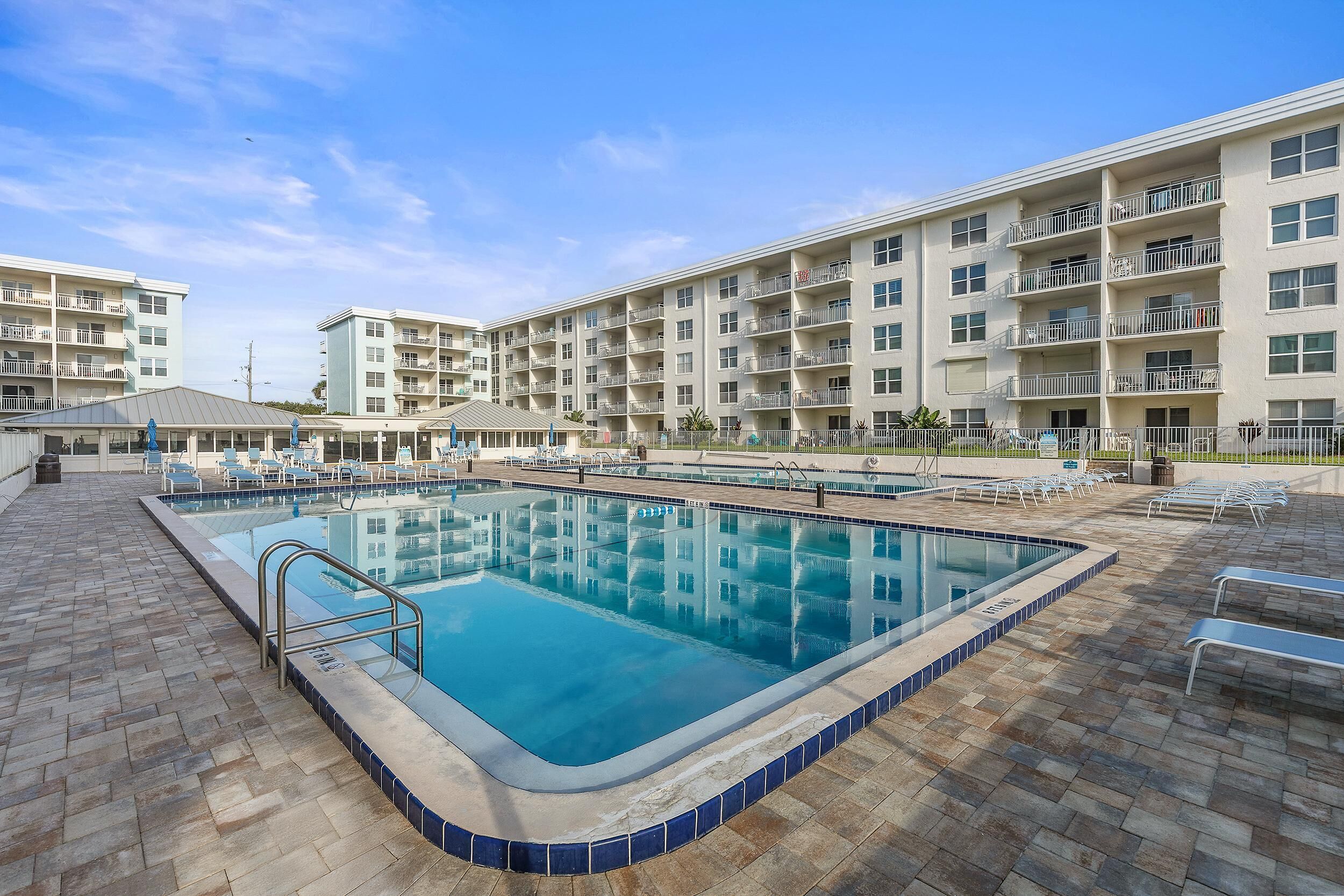 Appart'hôtel, 1 très grand lit et 1 canapé-lit (Sea Coast Gardens II 405) | Piscine | Piscine chauffée