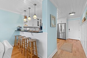 Condo, Multiple Beds (Sea Coast Gardens II 513) | Interior