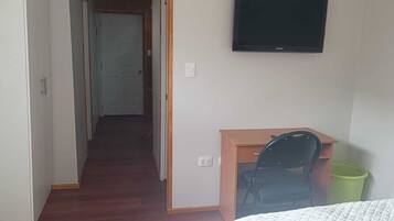 1 habitación, wifi y ropa de cama