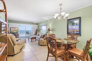 Lägenhet - flera sängar (Sea Coast Gardens III 203) | Vardagsrum | Tv