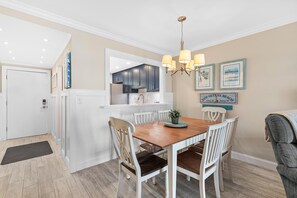 Dining - Sea Coast Gardens III 209 (New Smyrna Beach)