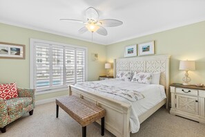 Appart'hÎtel, 1 trÚs grand lit et 1 canapé-lit (Sea Coast Gardens III 209)