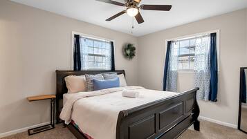 4 Schlafzimmer, Bügeleisen/Bügelbrett, WLAN, Bettwäsche