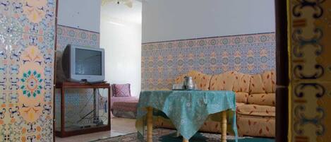TV