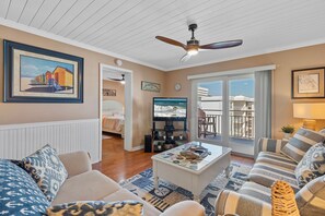 2 bedrooms - Sea Coast Gardens III 514 (New Smyrna Beach)